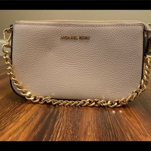 Michael Kor’s mini purse 👛